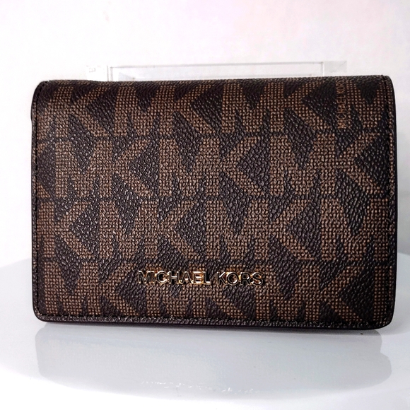 Michael Kors Handbags - Michael Kors Wallet